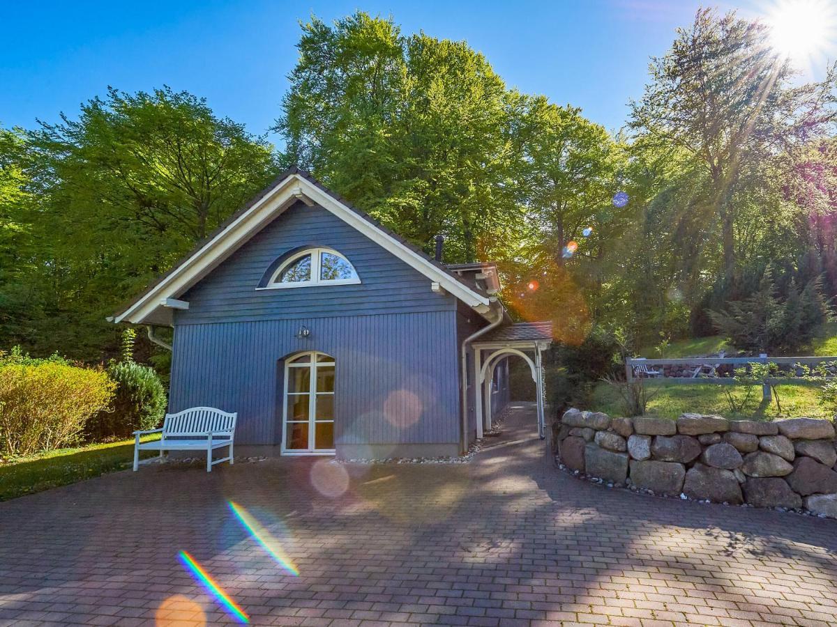 Blaues Strandhaus Sellin Exterior photo