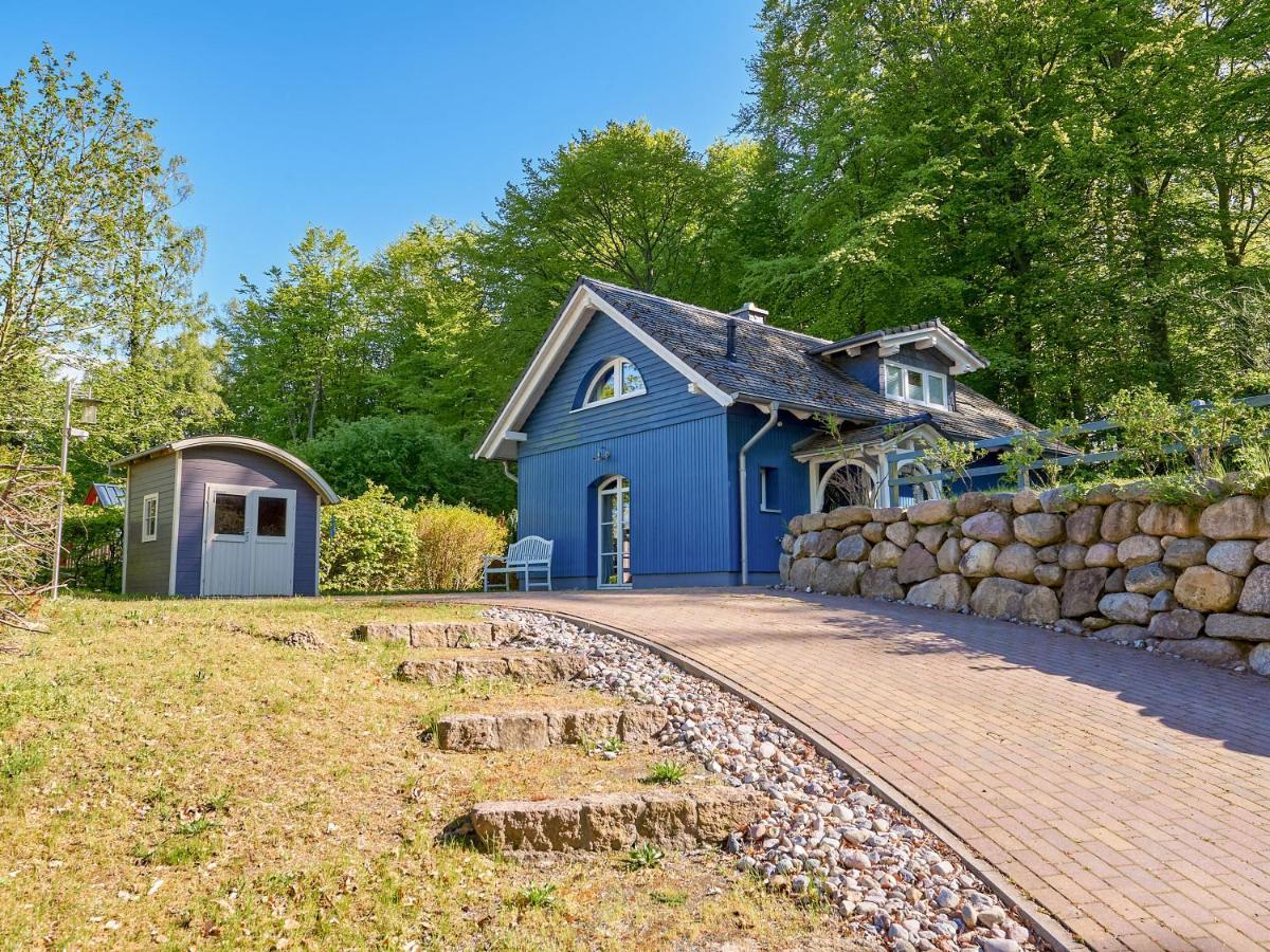Blaues Strandhaus Sellin Exterior photo