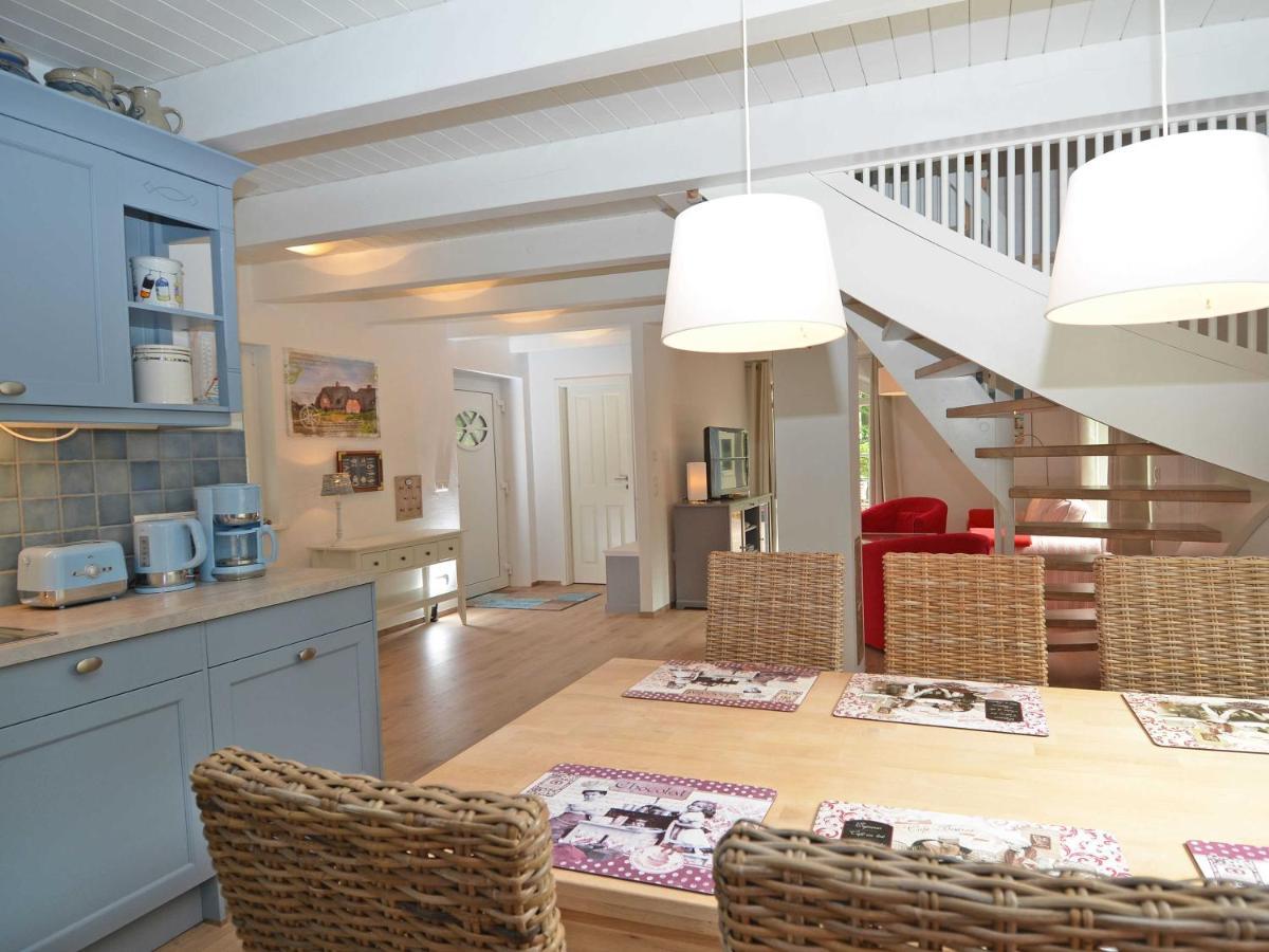 Blaues Strandhaus Sellin Exterior photo