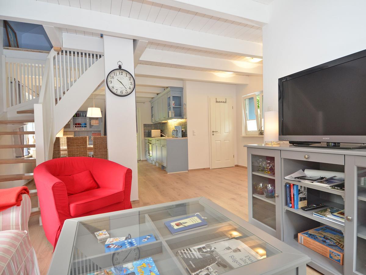 Blaues Strandhaus Sellin Exterior photo