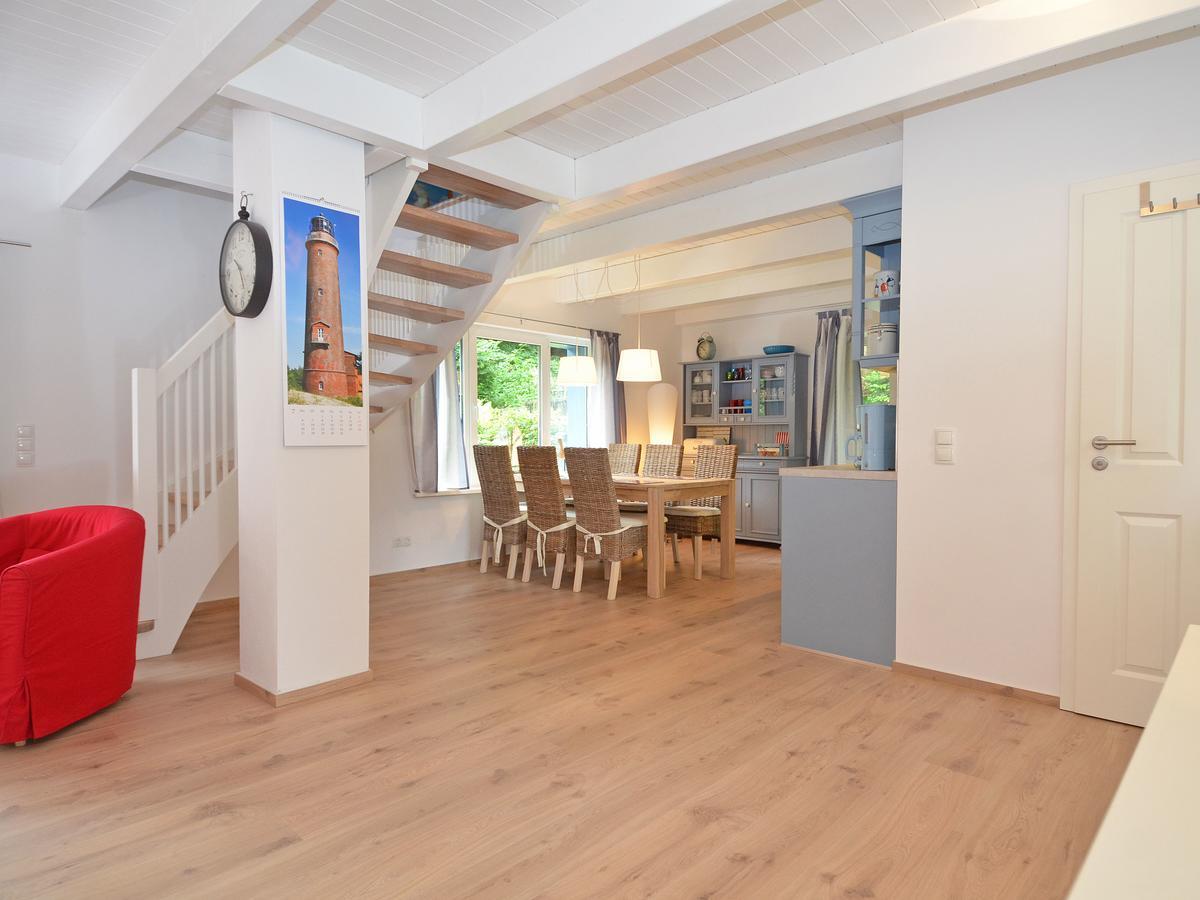 Blaues Strandhaus Sellin Exterior photo